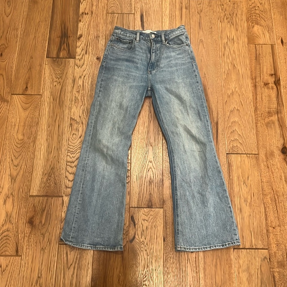 Denim Forum 
Size-26, 28L